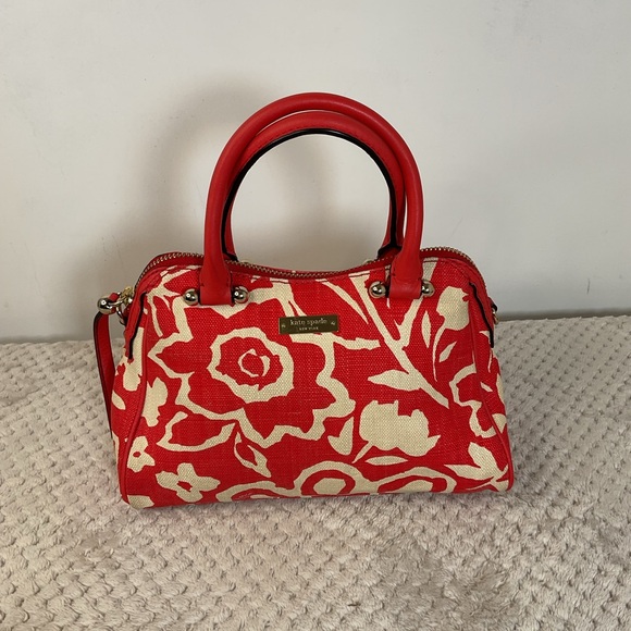kate spade Handbags - Kate Spade Red Flower Handbag